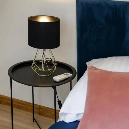 Rynek Aparts 弗罗茨瓦夫